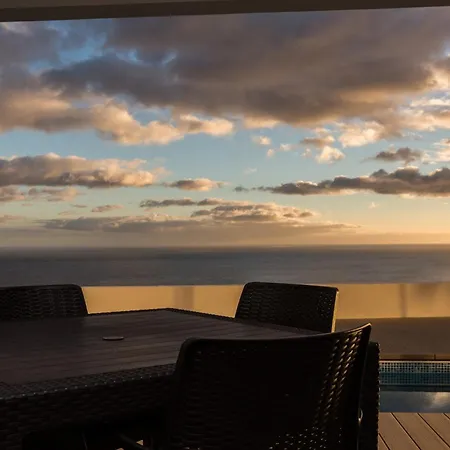 Atlantic Luxury Veranda بيت للعطل كالهيتا